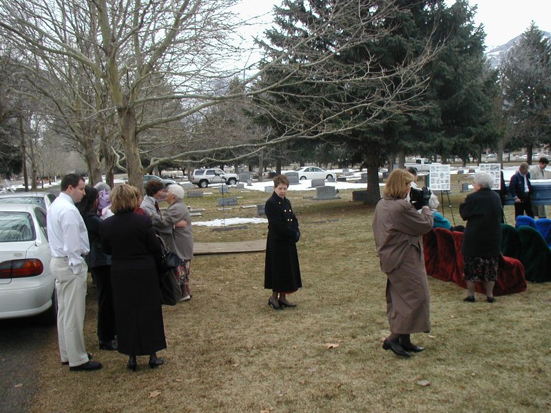 20050319 Aunt Mary's Graveside Service